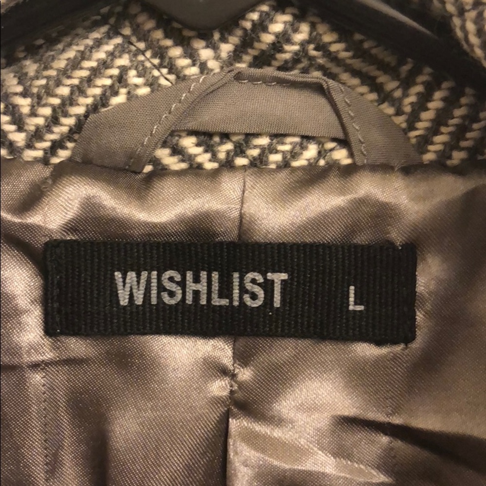 Vest - Picture 2 of 2